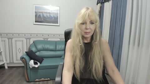 Anna Ditrih online show from January 4, 4:43 pm