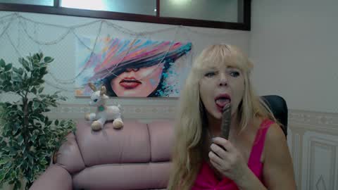 Anna Ditrih online show from January 9, 1:13 pm