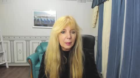 Anna Ditrih online show from March 7, 1:18 pm