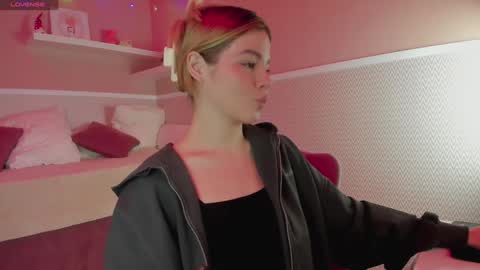 Anna online show from December 11, 1:05 am