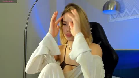 Anna online show from March 1, 1:22 am