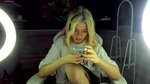 Snapshot of anna_robinson chatting on April 2, 1:14 am Anna online show from April 2, 1:14 am