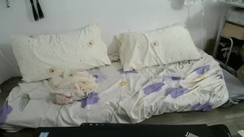 anna_xyz online show from June 29, 1:45 am