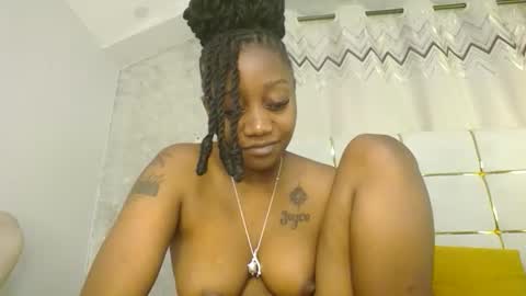 Annabel online show from November 2, 7:05 pm