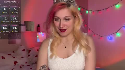 Annabel online show from December 20, 11:17 am