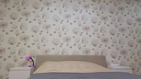 annabel_themoon online show from September 30, 3:00 am