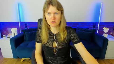 Annabel online show from March 14, 6:41 am