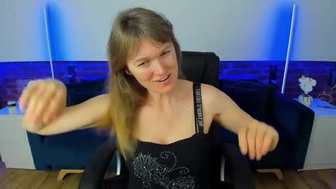 Annabel online show from March 17, 5:44 am