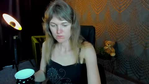 Annabel online show from May 16, 6:32 am