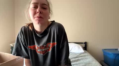 Snapshot of annabellemonroe69 chatting on November 19, 3:01 pm annabellemonroe69 online show from November 19, 3:01 pm