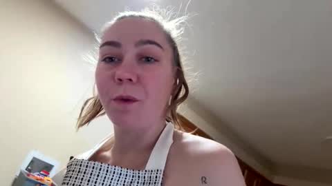 Snapshot of annabellemonroe69 chatting on November 20, 1:33 pm annabellemonroe69 online show from November 20, 1:33 pm