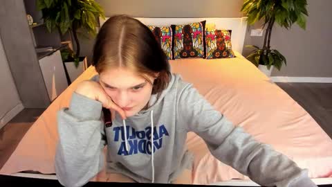 Anna online show from September 15, 12:49 pm