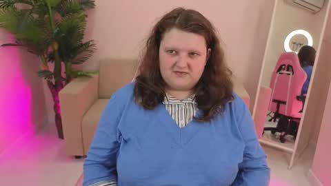 Snapshot of annaconda_wow chatting on October 13, 5:13 pm annaconda_wow online show from October 13, 5:13 pm