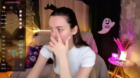 Snapshot of annacooleman_ chatting on October 30, 2:13 am Anna online show from October 30, 2:13 am