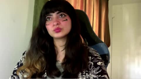 Anna online show from April 3, 7:45 pm