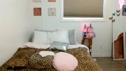 annadelrae444 online show from January 16, 6:56 pm