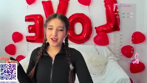 Snapshot of annaelfi chatting on February 16, 6:10 am Anna online show from February 16, 6:10 am