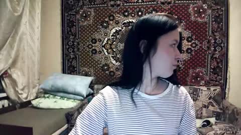 Snapshot of annafols chatting on December 20, 3:52 pm Anna online show from December 20, 3:52 pm