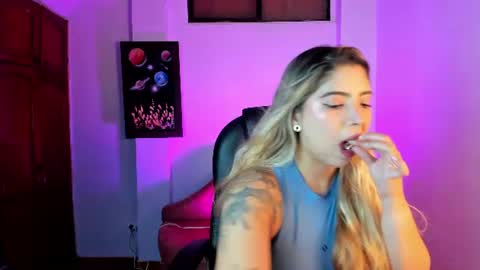 Ana Foxxx online show from June 21, 5:48 pm