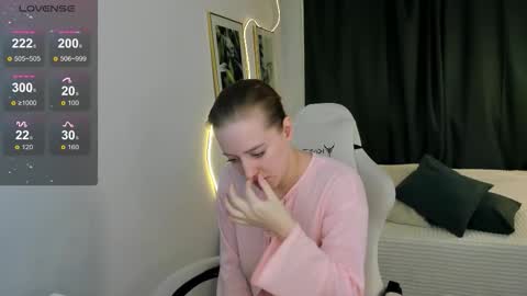 annagrees1 online show from January 12, 5:18 pm