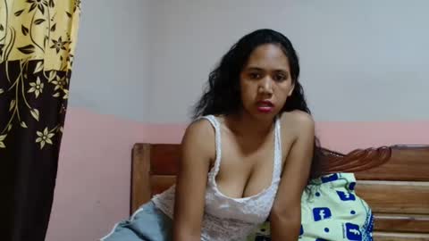 Snapshot of annahhotgirl chatting on March 5, 3:07 pm annahhotgirl online show from March 5, 3:07 pm