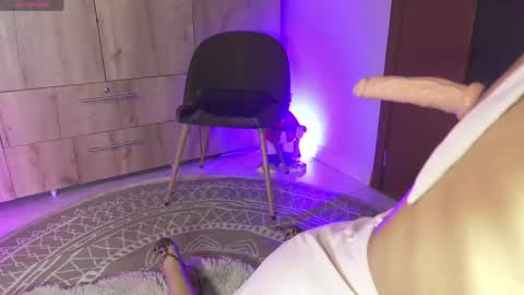 Anna online show from May 8, 10:26 pm