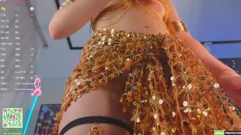 Snapshot of annamarie_foryou chatting on April 21, 2:51 am Holly Molly Im Polly online show from April 21, 2:51 am