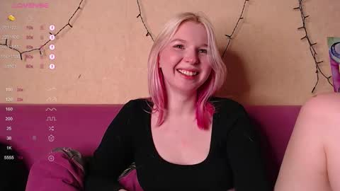 annamilky online show from October 28, 8:22 pm