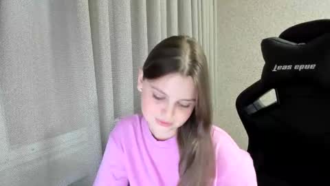 Anna online show from September 18, 2:19 pm