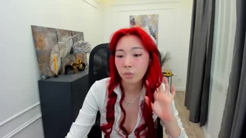 Anna online show from May 13, 11:18 am