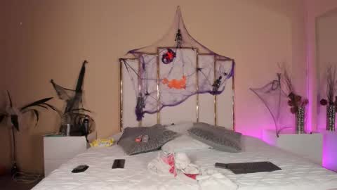 Anna online show from November 2, 4:04 am