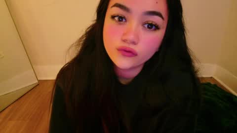 Snapshot of annatigarr chatting on May 20, 2:51 am meow online show from May 20, 2:51 am