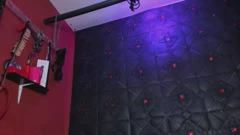 Snapshot of annavi_ chatting on March 29, 1:05 am Annavi online show from March 29, 1:05 am