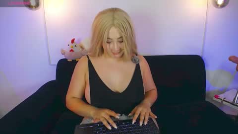 dani online show from May 8, 5:13 am