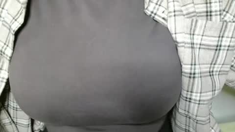 Bella online show from March 17, 6:33 pm