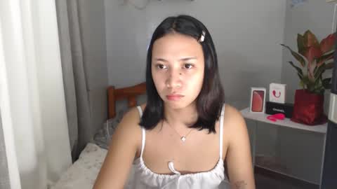 anne_chanelx online show from February 2, 8:40 pm