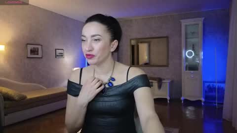 Snapshot of anne_karma chatting on February 17, 7:10 pm anne_karma online show from February 17, 7:10 pm