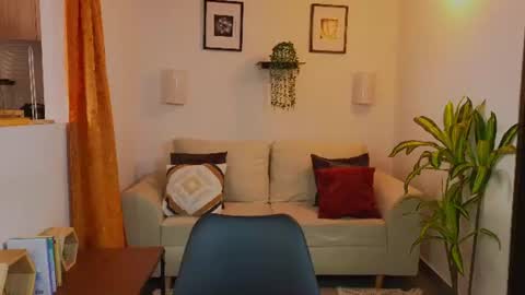 anne_rachel online show from June 20, 6:44 pm