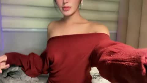 Kim online show from December 15, 8:29 am