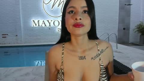 Snapshot of annedixie chatting on October 22, 10:31 pm Anne online show from October 22, 10:31 pm