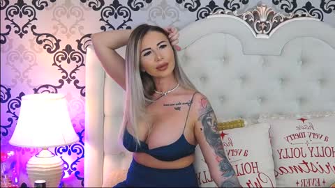 annekay online show from December 2, 5:04 am