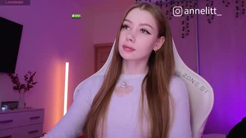 Snapshot of annelitt chatting on December 22, 8:28 pm annelitt online show from December 22, 8:28 pm