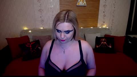 AnnessixReign online show from December 29, 12:20 am