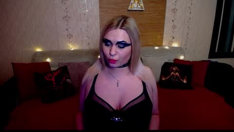 AnnessixReign online show from January 2, 12:13 am