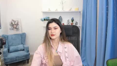 Snapshot of annetli chatting on January 8, 3:20 am annetli online show from January 8, 3:20 am