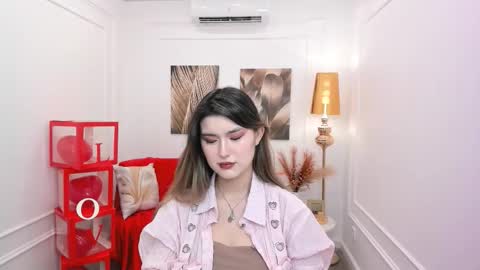 Snapshot of annetli chatting on February 8, 3:21 am annetli online show from February 8, 3:21 am