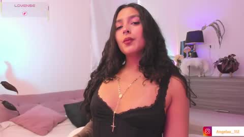 Angel online show from May 21, 4:25 pm