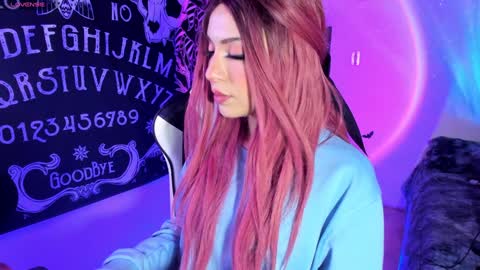 Nikoll online show from December 10, 4:24 am