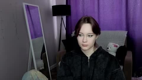 Snapshot of anni_way chatting on March 6, 7:05 am Anni online show from March 6, 7:05 am