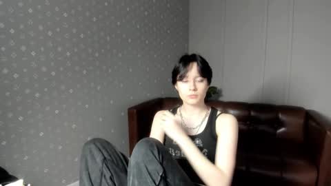 Snapshot of anni_way chatting on March 18, 10:40 am Anni online show from March 18, 10:40 am